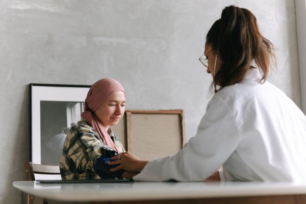 Lancez Votre Pratique Médicale : Le Guide Complet pour les Médecins Généralistes